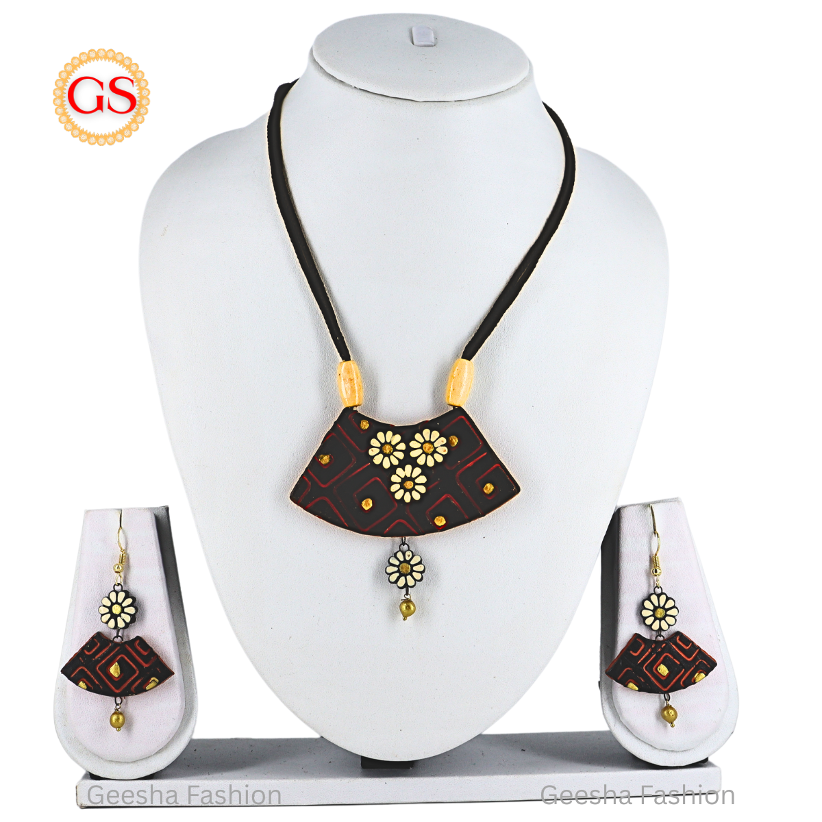 Black And Pink Colour Pendant With Flower Design Handmade Terracotta Necklace and Earrings